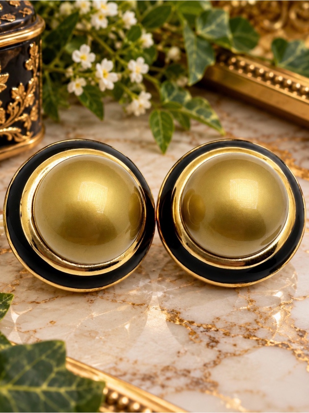CINER Vintage Matte Gold and Black Enamel Clip Statement Earrings